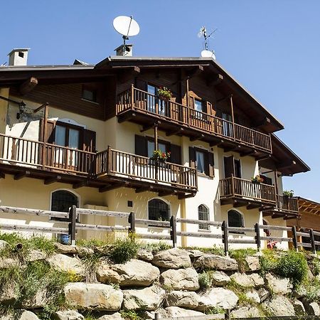 Casa Martin Apartment Pragelato Luaran gambar