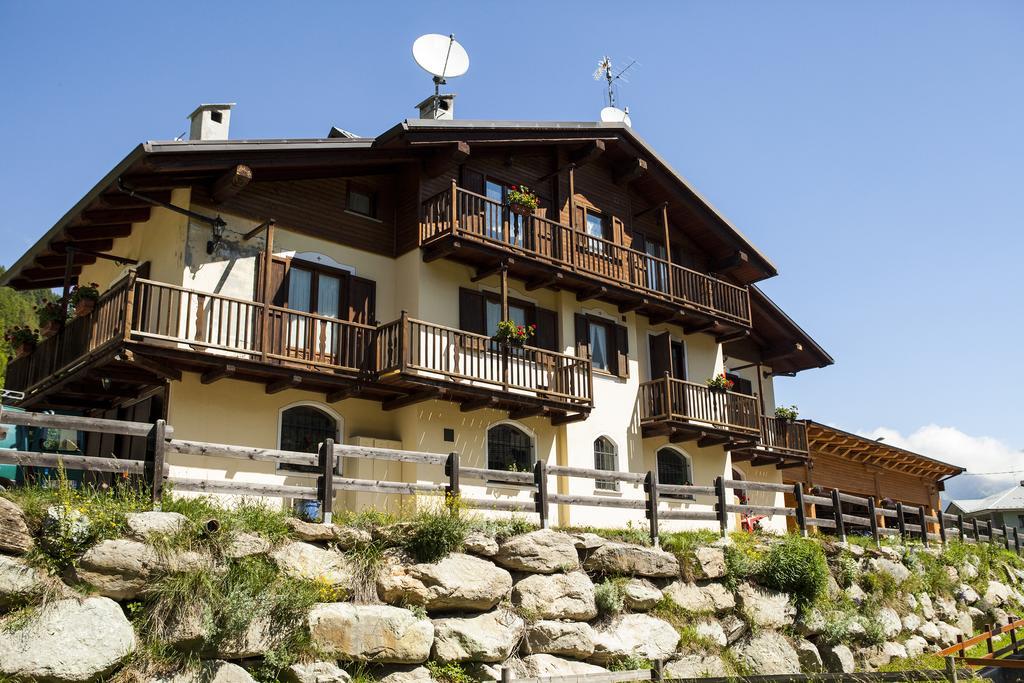 Casa Martin Apartment Pragelato Luaran gambar