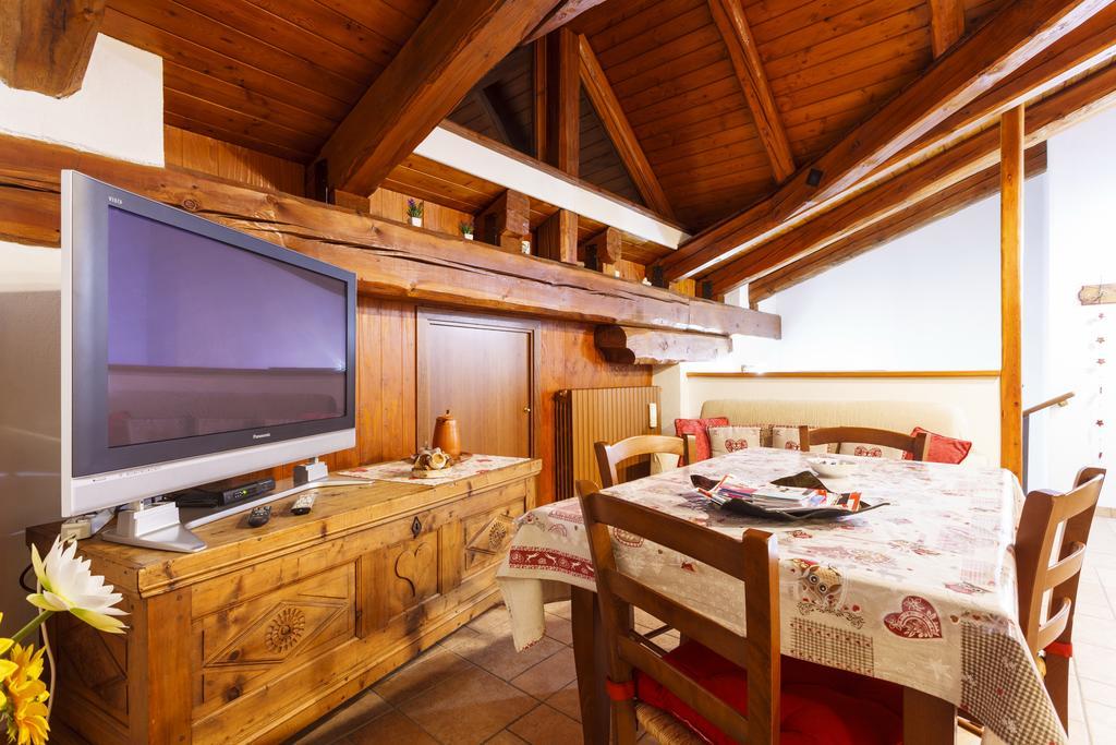 Casa Martin Apartment Pragelato Luaran gambar